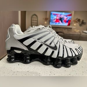 Nike Shox TL Metallic Silver/Blk/Wht